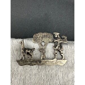 Vintage Peruvian Brooch Llama 800 Silver‎